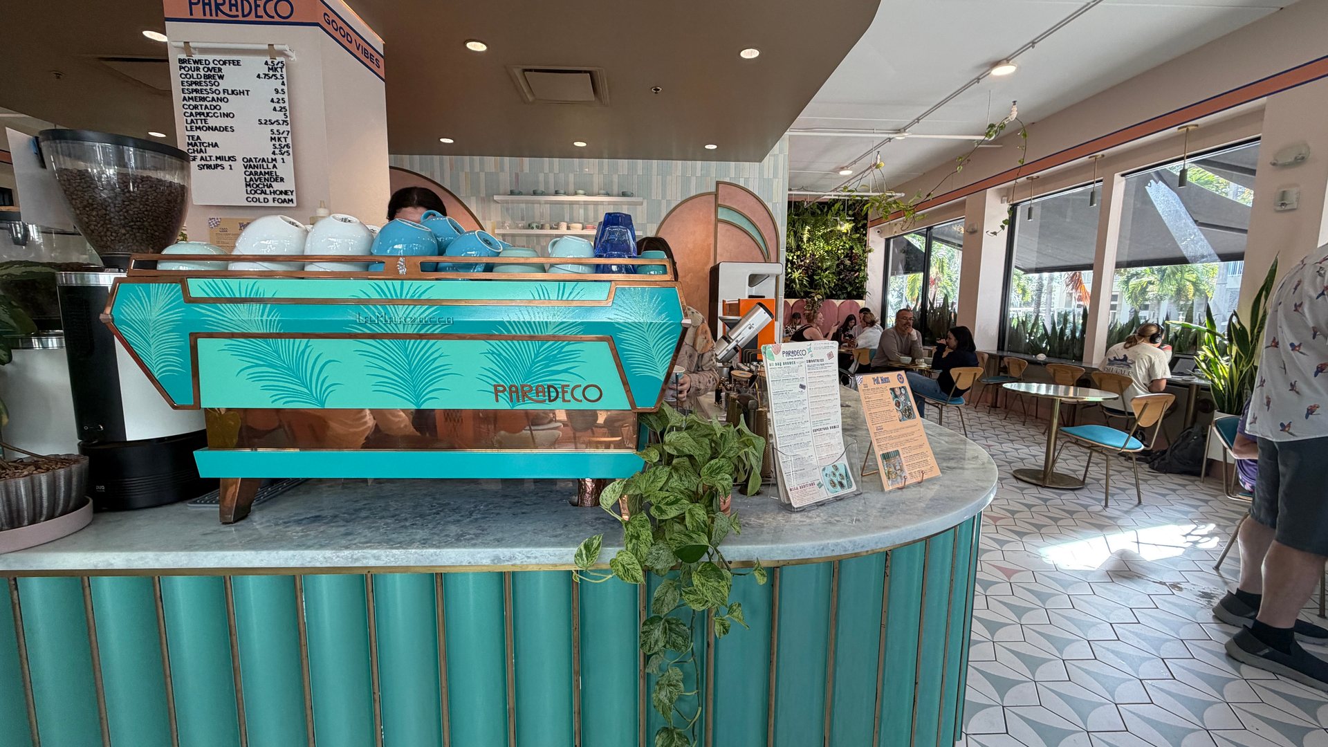 Paradeco Coffee Roasters in downtown St. Petersburg combines specialty coffee with a distinctly modern interior. Featuring soft pastel tones, curated materials, and a vibrant yet relaxed atmosphere, the café reflects the creative, design-forward culture that defines Central Avenue and the broader St. Pete lifestyle — minutes from Amara Bay.