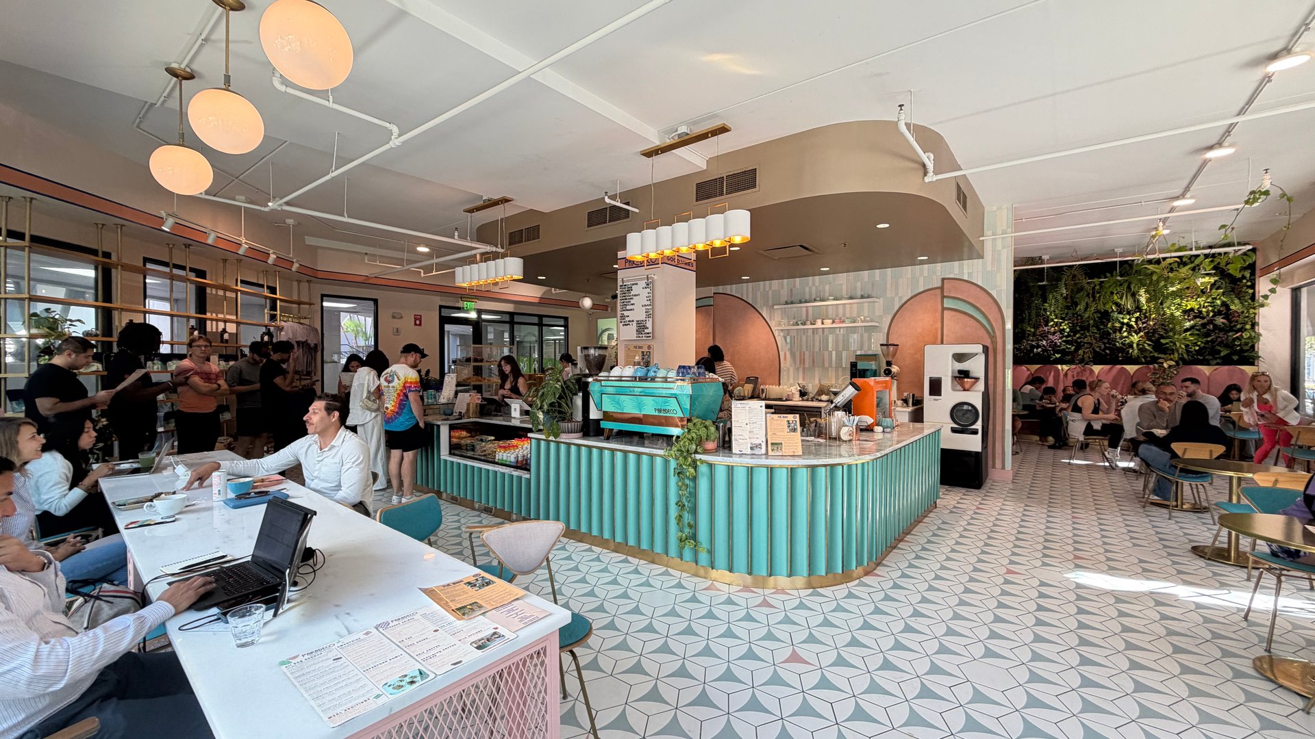 Paradeco Coffee Roasters in downtown St. Petersburg pairs meticulous specialty coffee with a bright, design-forward interior. Known for its curated aesthetic and community atmosphere, the café embodies the modern, creative energy that defines Central Avenue — an everyday ritual just minutes from Amara Bay.