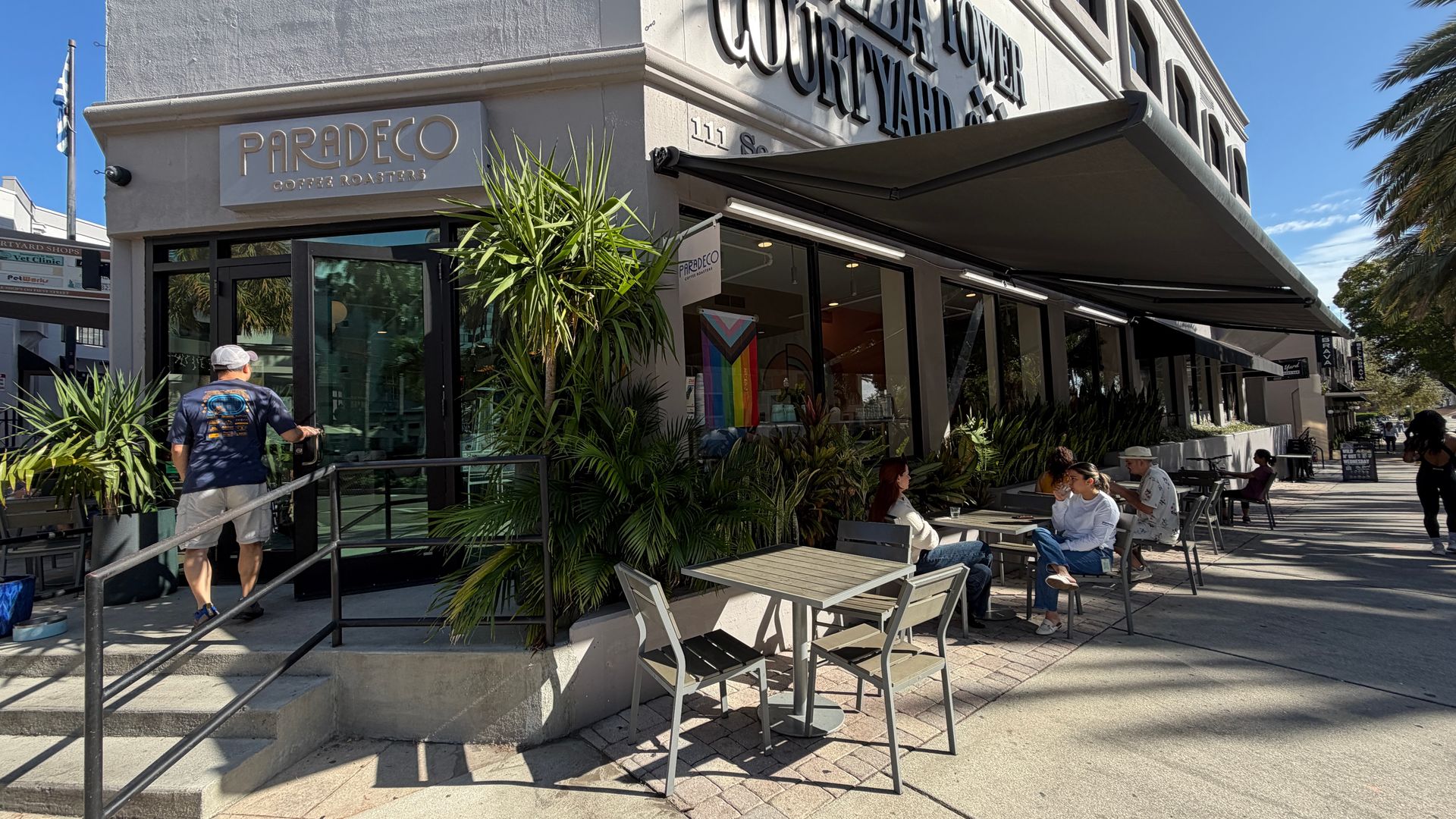 Paradeco Coffee Roasters is a specialty coffee destination in downtown St. Petersburg, known for its meticulous roasting process and modern, design-forward atmosphere. Located near Central Avenue, it reflects the city’s blend of creativity, craftsmanship, and elevated daily living — all within easy reach of Amara Bay.