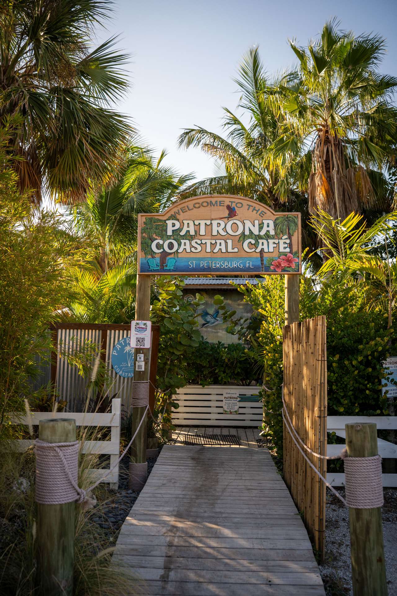 Patrona Coastal Café offers waterfront coffee and coastal dining in St. Petersburg, just minutes from Amara Bay and Old Tampa Bay. Patrona Coastal Café is a waterfront coffee destination in St. Petersburg, offering relaxed coastal dining just minutes from Amara Bay. Surrounded by palms and steps from the water, it reflects the easy, walkable lifestyle that defines the neighborhood.