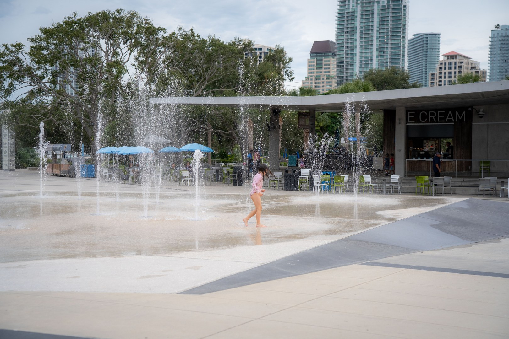 St. Pete Pier is a modern waterfront park extending into Tampa Bay, offering open plazas, fountains, walking paths, dining, and panoramic views of the city skyline. Designed as a vibrant civic gathering place, the pier has become one of St. Petersburg’s most iconic destinations — minutes from Amara Bay.